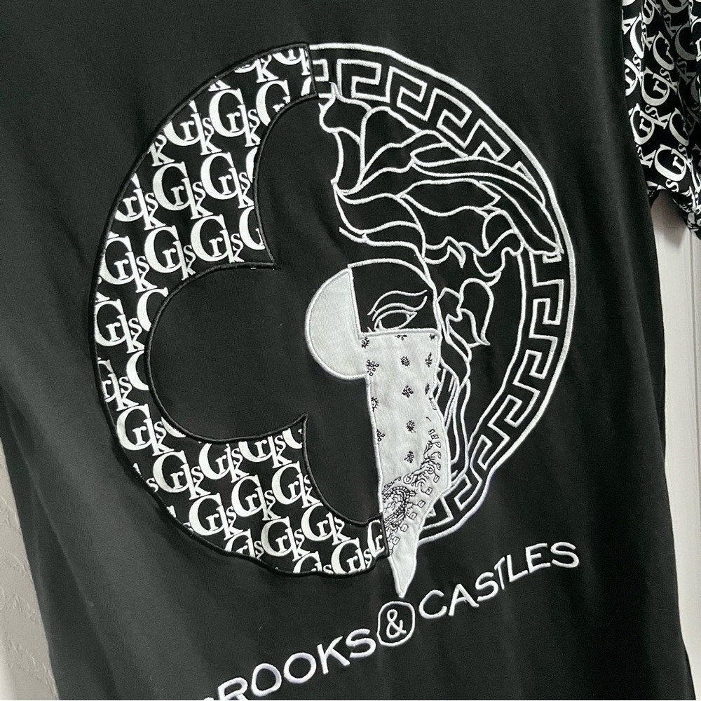 Crooks and Castles Medusa t shirt tee Small Men black white logo short sleeve - Picture 2 of 5